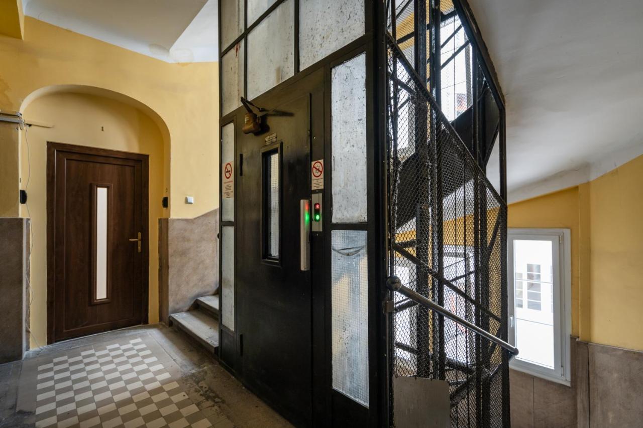 Comfort Central Apartments By The Synagogue Budapest Esterno foto